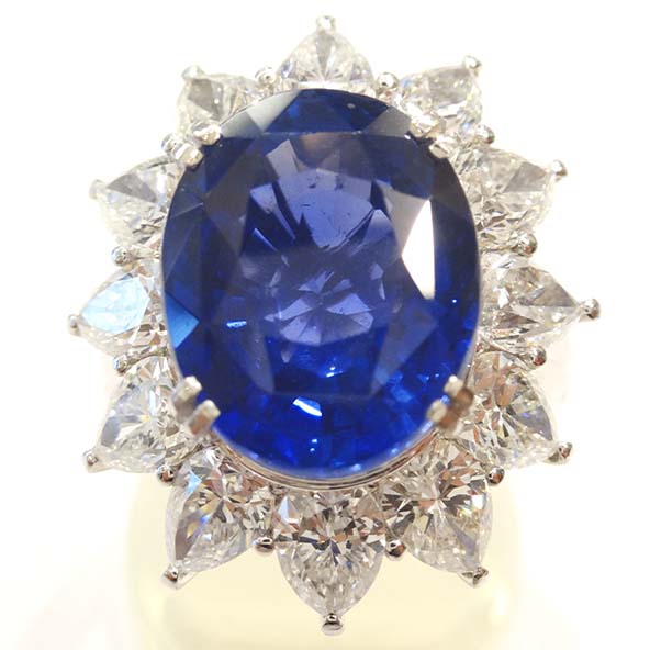 宝石の買取相場例 Pt900 S7.28ct D2.23ct サファイア リング