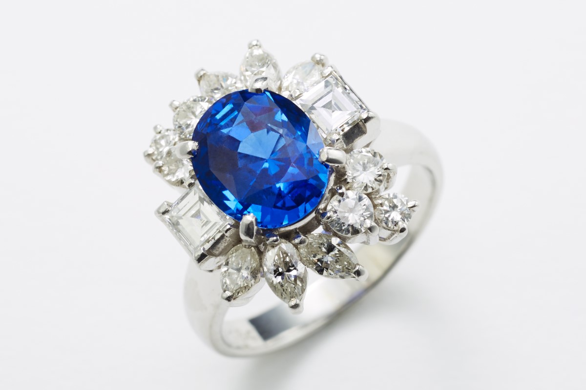 コーンフラワーブルー